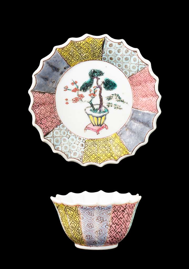 GG: Chinese porcelain famille rose teabowl and saucer